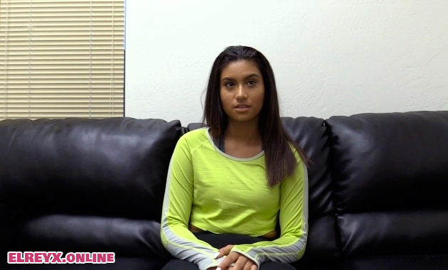 Backroom Casting Couch - Viviana Pasa Un